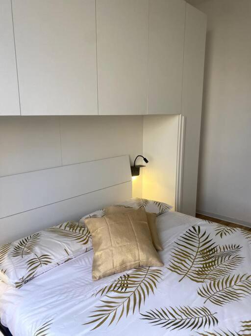 Apartament Milano Centrale Cozy Aparment Free Wifi Zewnętrze zdjęcie
